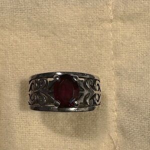 James Avery Adoree Gem Stone Ring in Garnet size 7 1/2